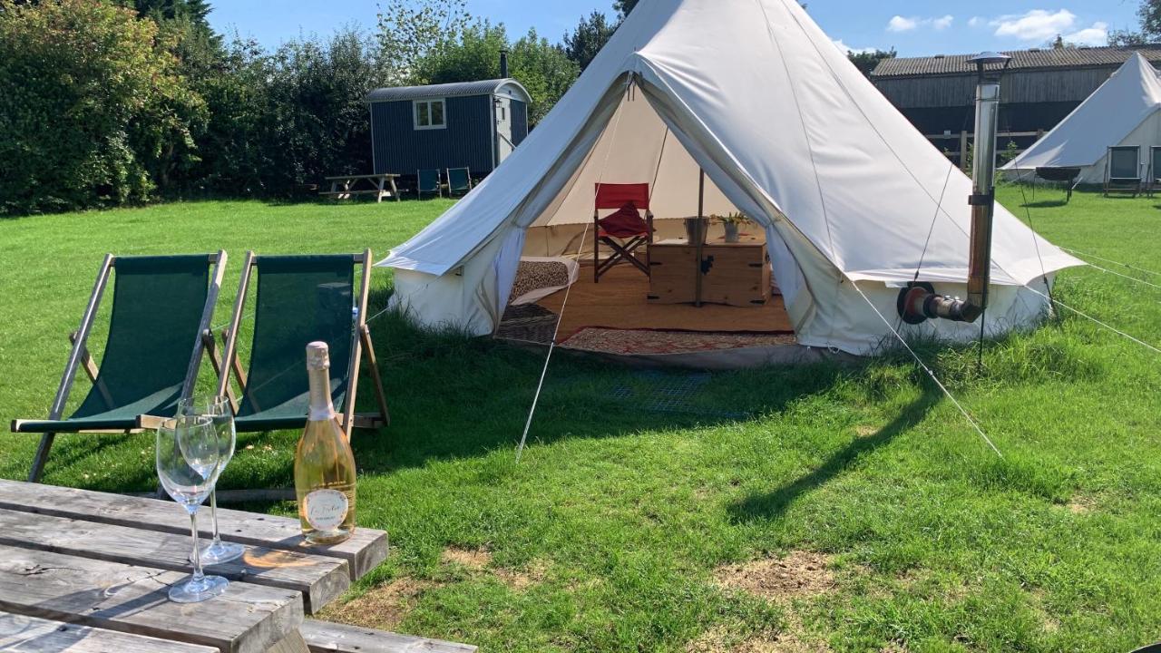 Home Farm Radnage Glamping Bell Tent 6, With Log Burner And Fire Pit هاي ويكومبْ المظهر الخارجي الصورة